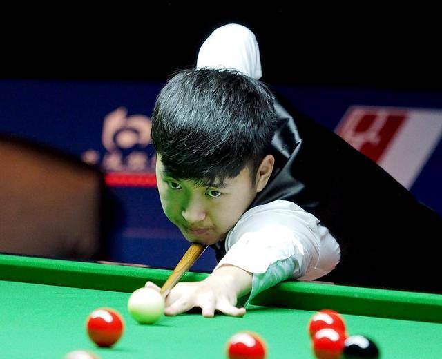 土耳其选手发挥出色，获得珍珠泳圈比赛亚军