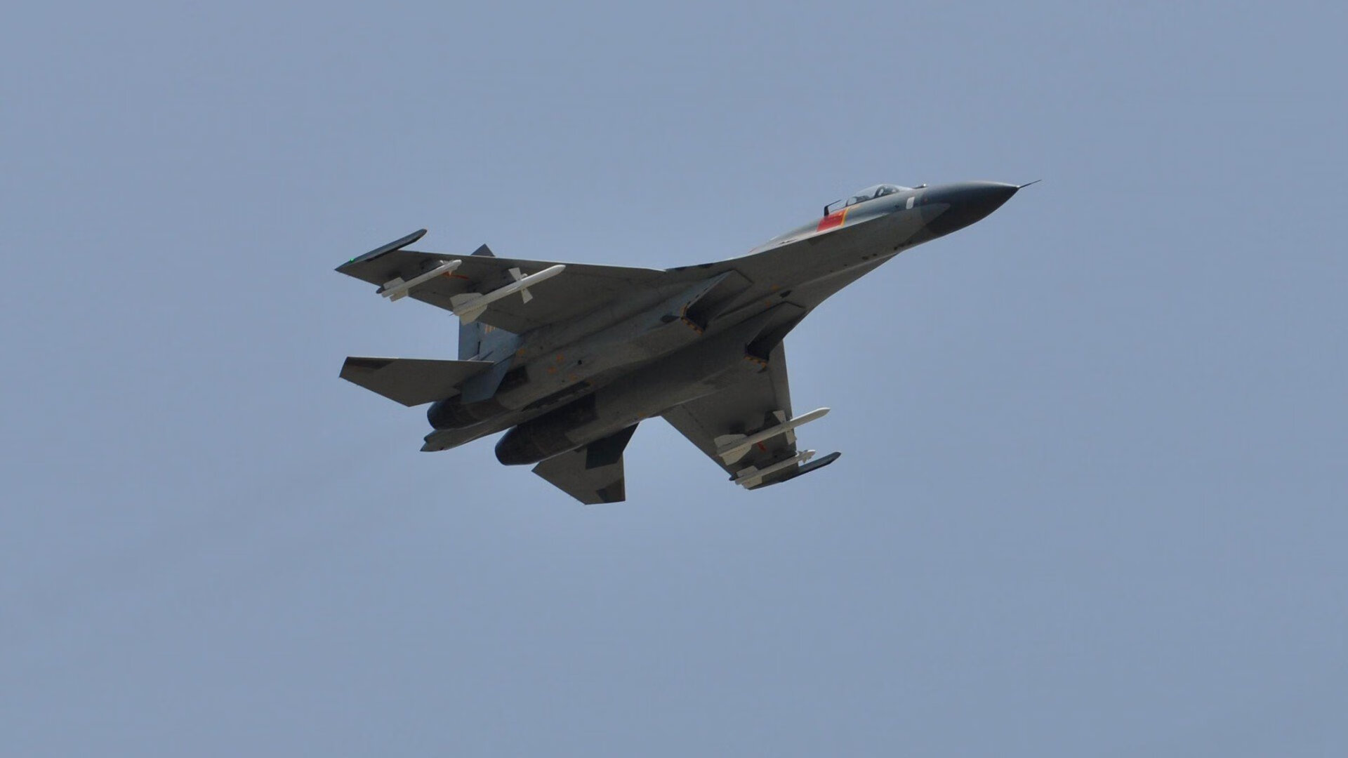 黄蜂爆冷广东队，布伦森成为关键先生，一场颠覆预期的对决