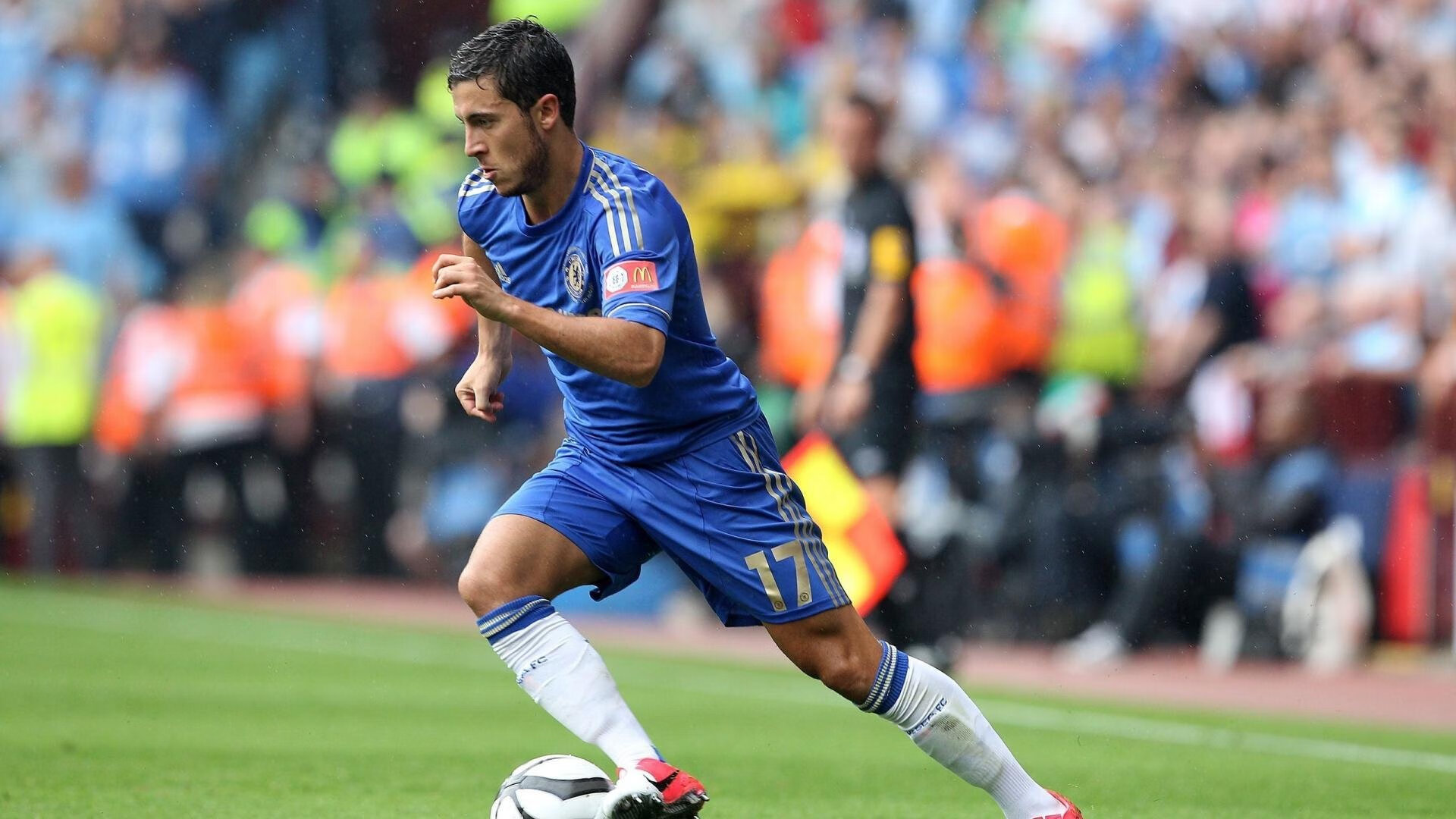 赛道与球场,当F1争冠焦点战遇上巴黎冲垮苏格兰